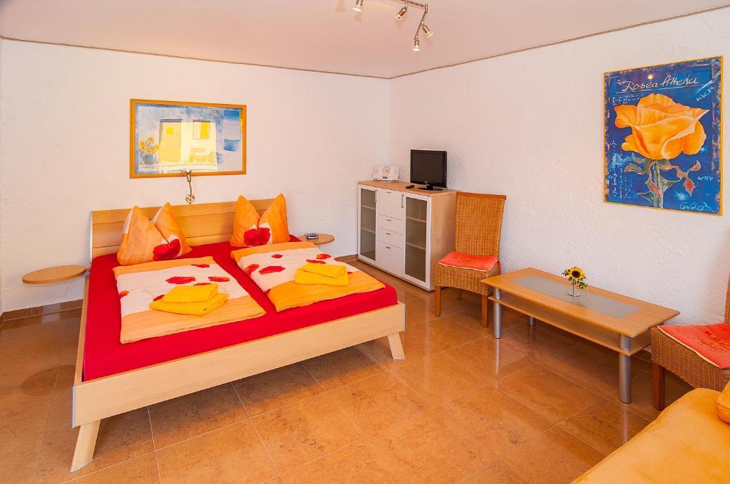 Hotel Am Mueritzhafen Garni Waren  Oda fotoğraf